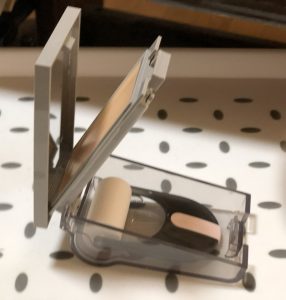 ローラーファンデーション