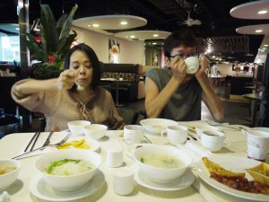 ホテルで初めての朝食