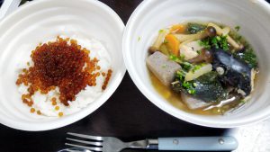 イクラ丼と石狩鍋風