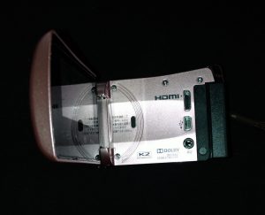 JVC GZ-N1の出力端子