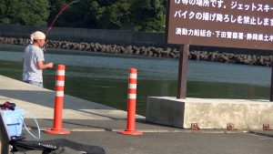 竿の曲がりに期待する！