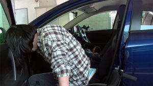 頚損女子の車へのトランスファー