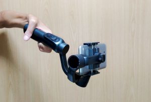 ジンバルを捻りながら下向きへ