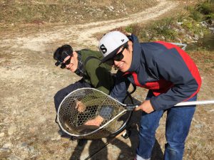 ２号池でH氏とレインボー