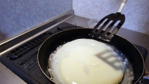 目玉焼きが焼けてきましたよ