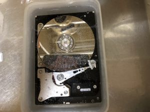 HDDを塩水の刑に処す