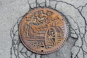 マンホールも洒落ているね！