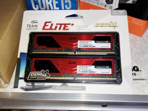 TEAMのDDR4メモリ