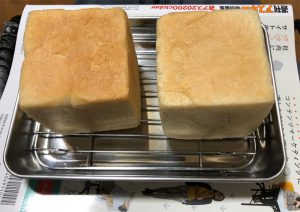 うまく焼けた食パンのミニサイズ