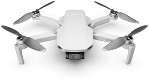 今回のドローンは DJI MINI2