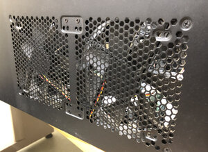 排気FAN周りは一段と...