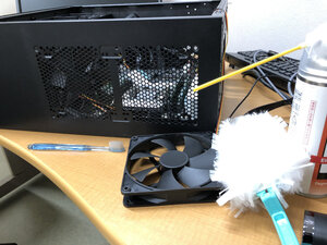 FANも外してきれいに分解大掃除