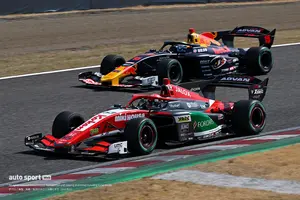 スーパーフォーミュラ で疾走するjujuちゃん auto sport webより転載