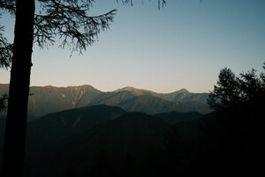 池の茶屋林道から見える白峰三山の勇姿