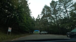 池の茶屋林道の避難小屋